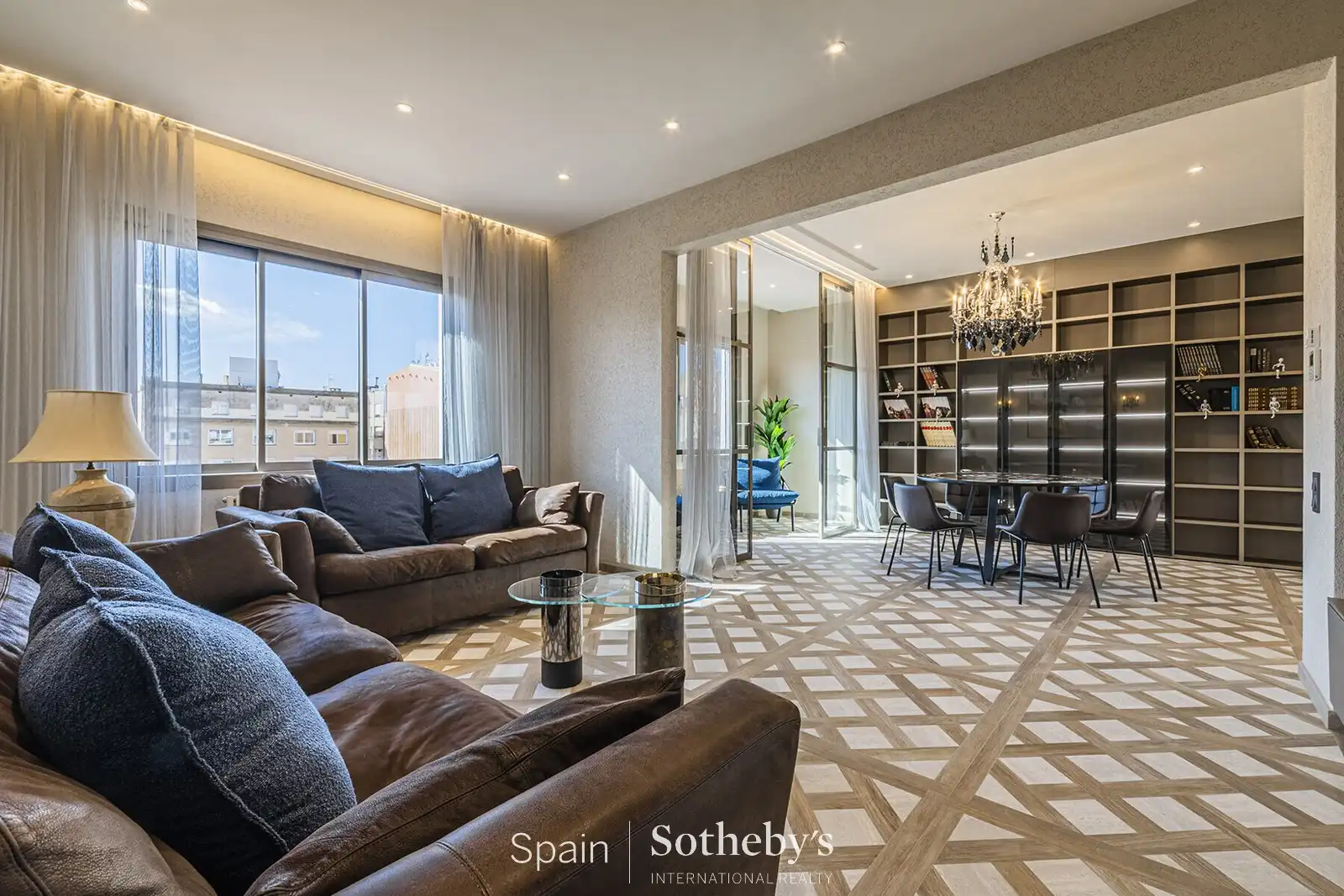 Apartment for sale in Pau Claris, imagen 2