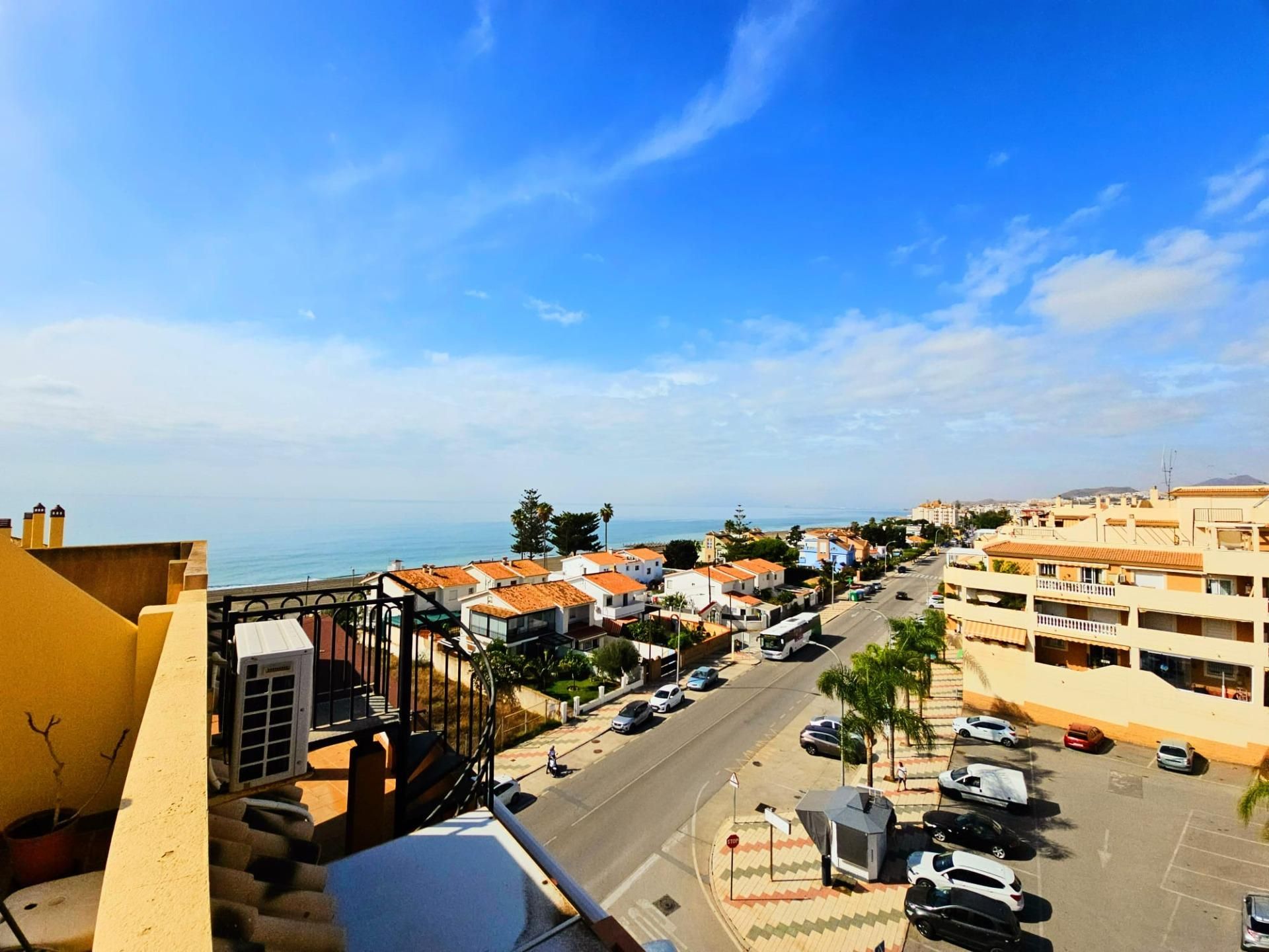 Exterior view of Attic for sale in Rincón de la Victoria  with Air Conditioner, Parquet flooring and Terrace