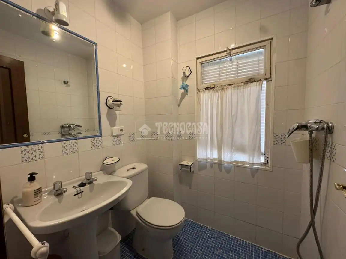 Bathroom of Flat for sale in Osuna  with Air Conditioner and Balcony