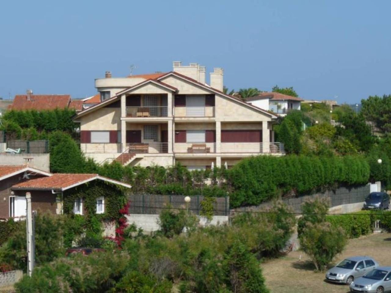 Exterior view of House or chalet for sale in Oviedo   with Heating, Terrace and Alarm