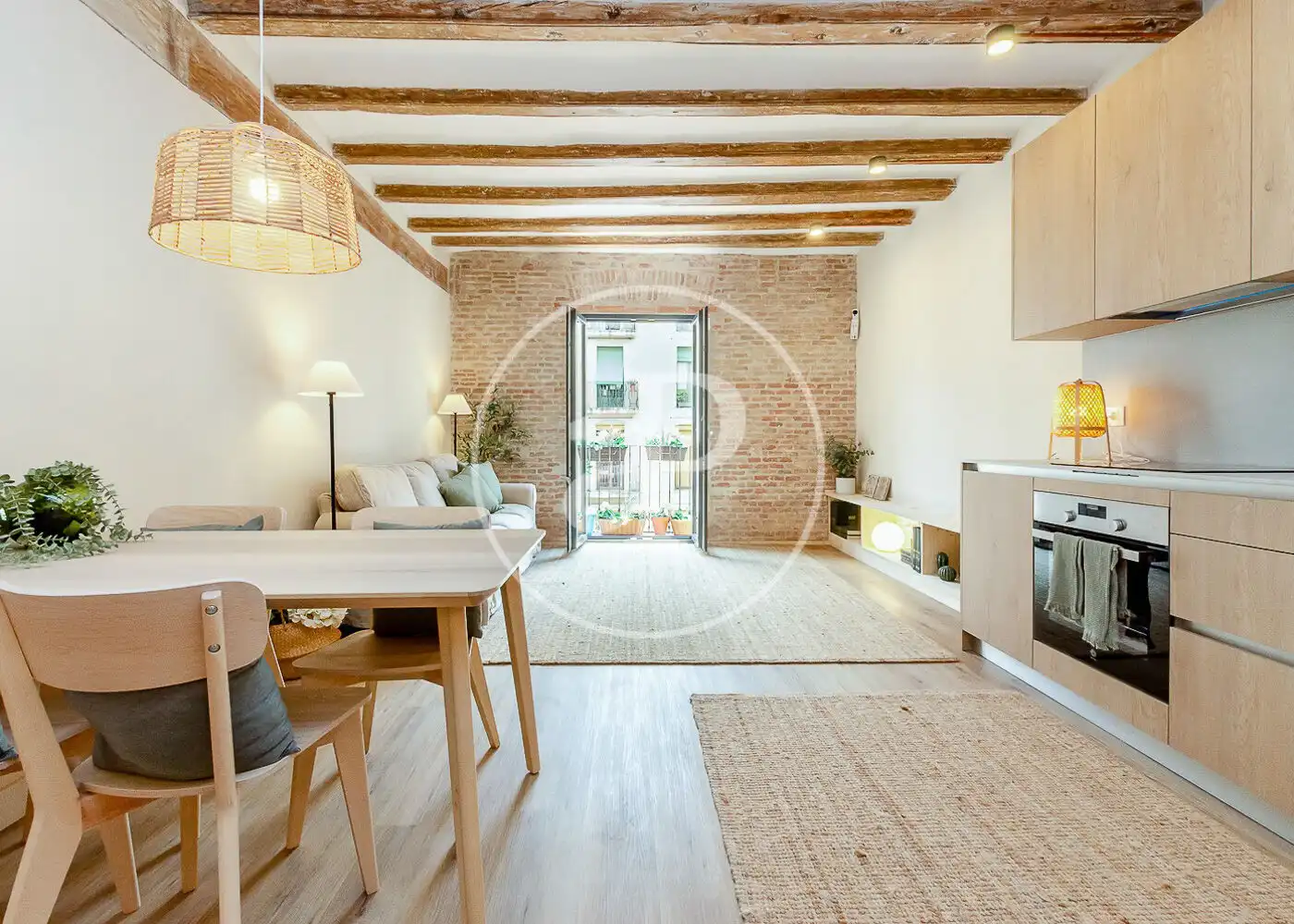 Wohnzimmer von Wohnung zum Verkauf in Barcelona mit Heizung und Balkon