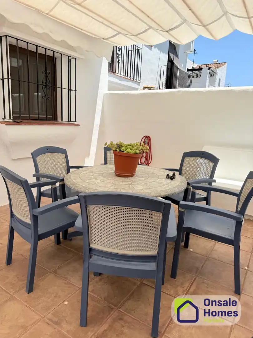 Terraza de Casa adosada de alquiler con opción a compra en Marbella con Terraza, Amueblado y Piscina comunitaria