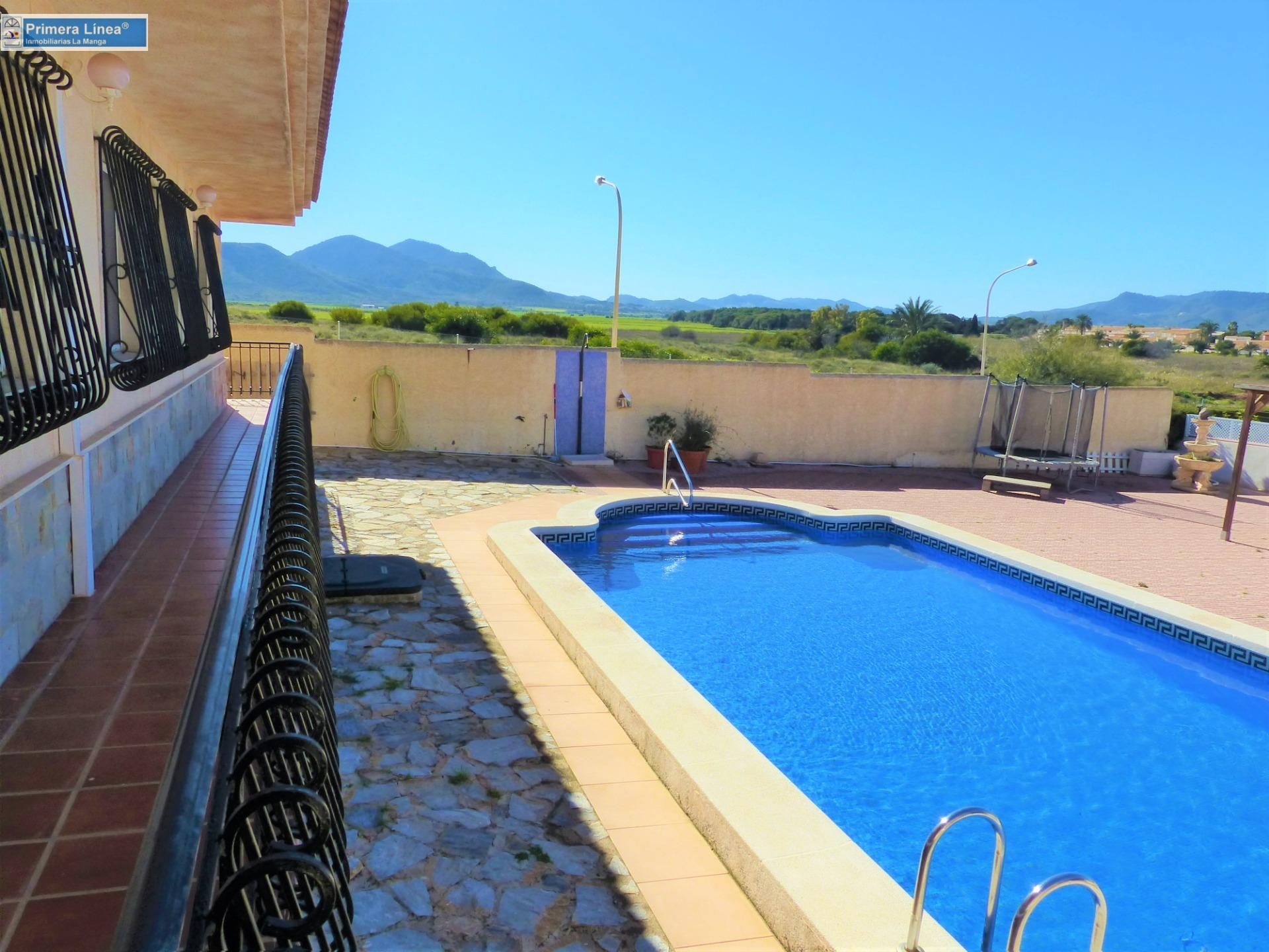 Swimming pool of House or chalet for sale in Cartagena  with Air Conditioner, Heating and Private garden