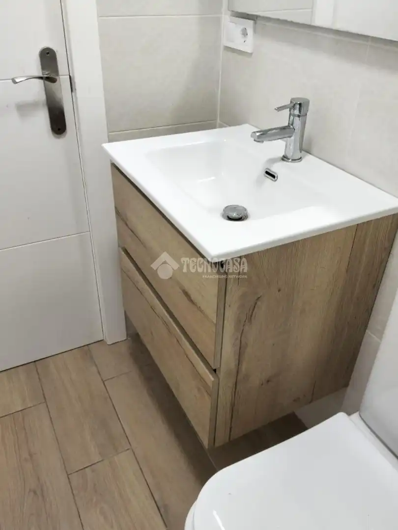 Bany de Pis en venda en Málaga
