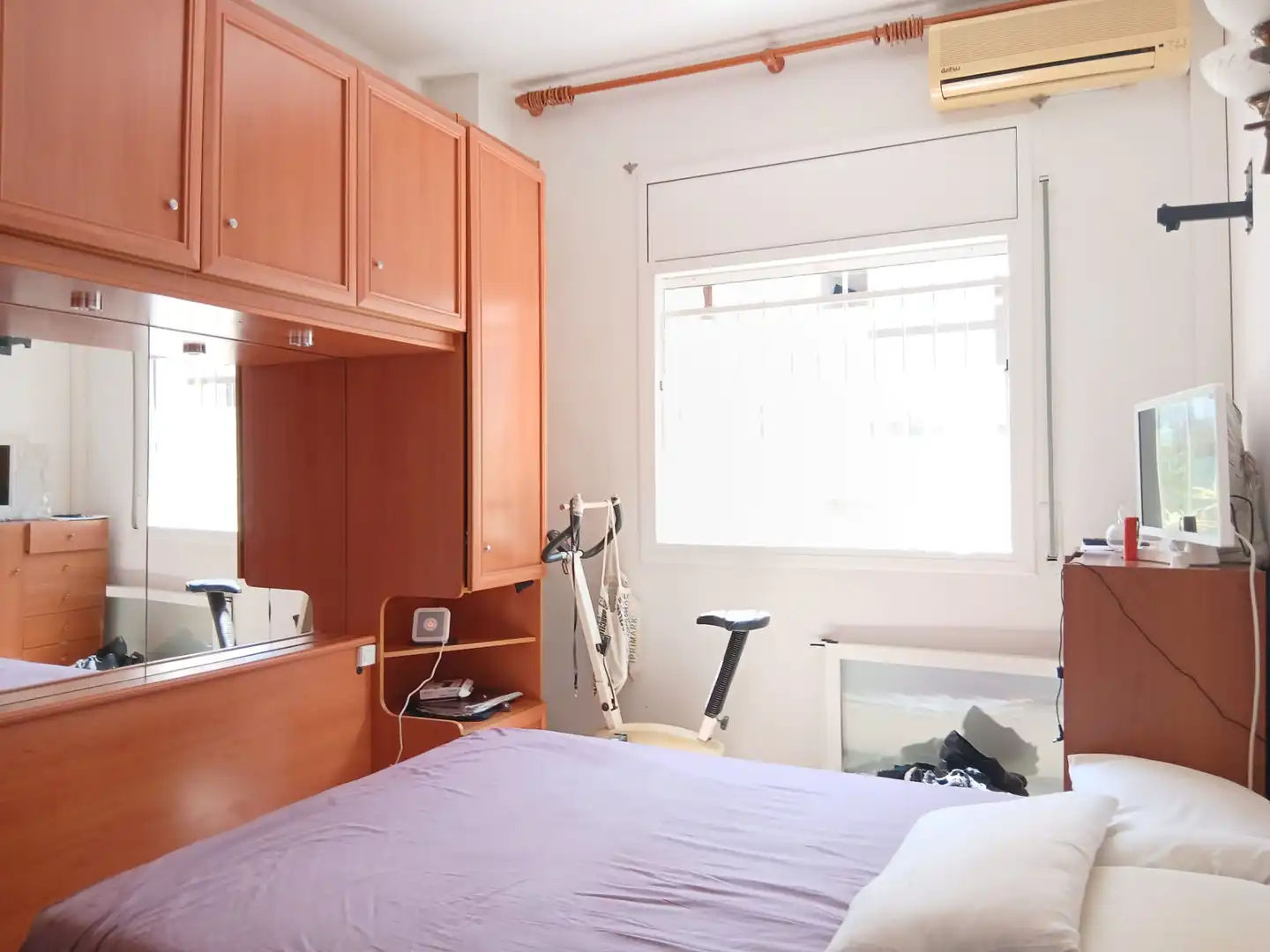 Schlafzimmer von Erdgeschoss zum Verkauf in Canet de Mar, Barcelona