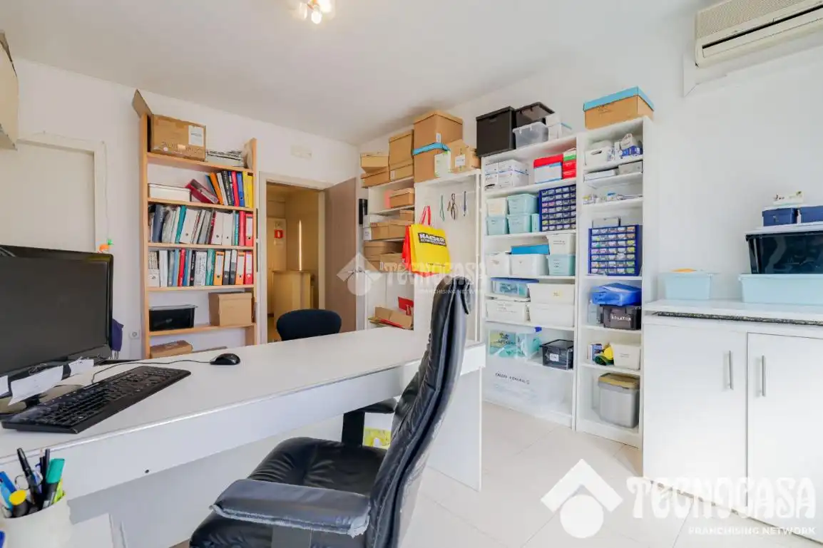 Flat with terrace for sale in Centre, imagen 9