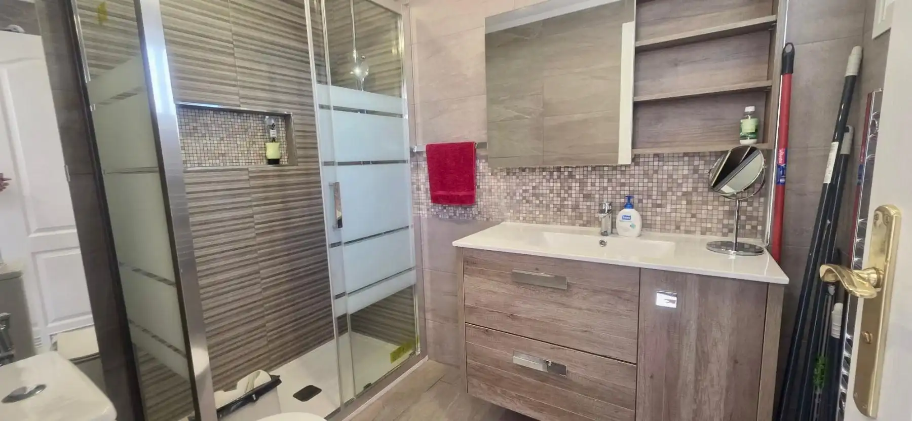 Bathroom of Attic for sale in Casares  with Air Conditioner, Terrace and Storage room