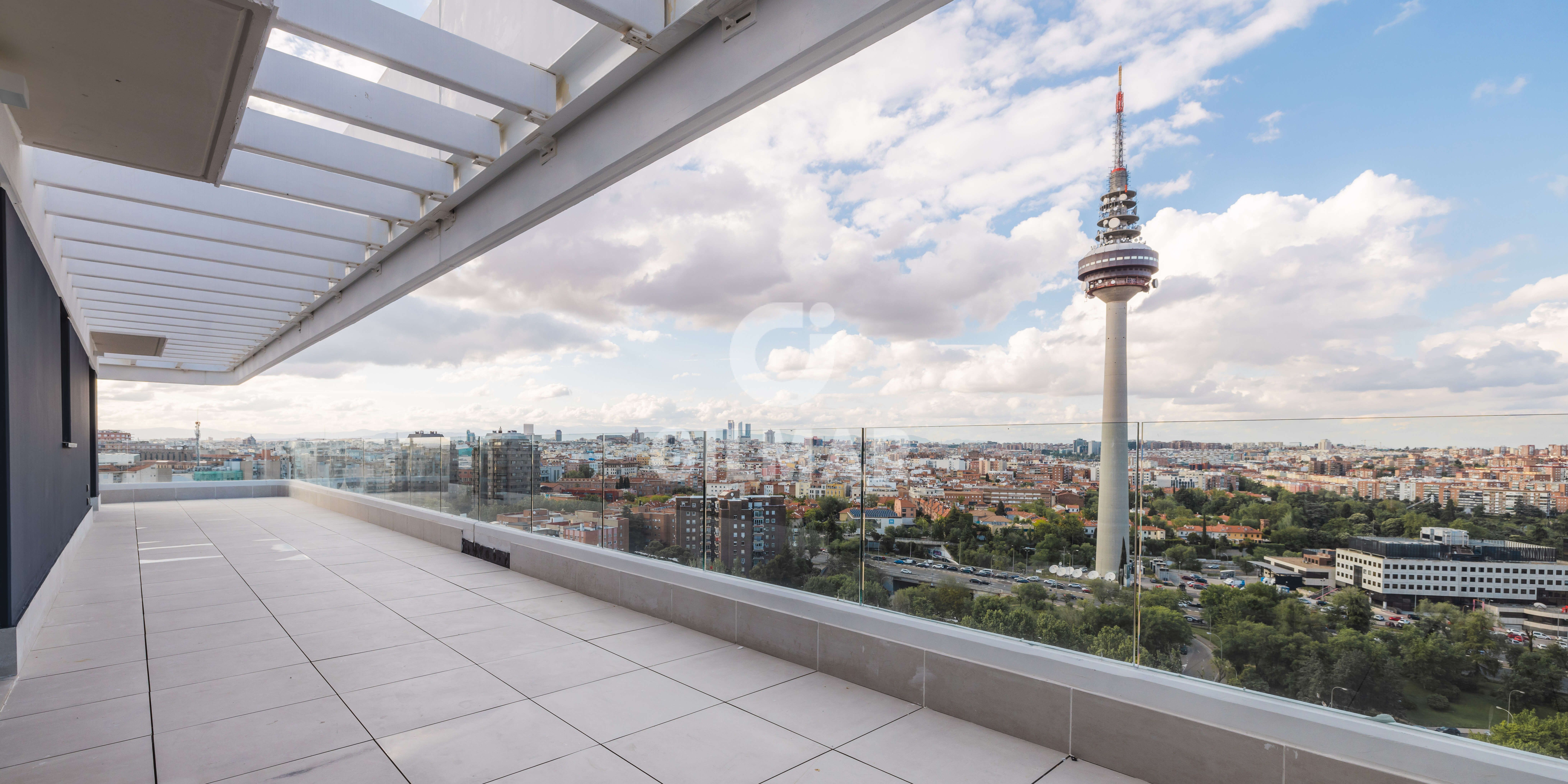 Terrace of Attic for sale in  Madrid Capital  with Terrace, Storage room and Swimming Pool