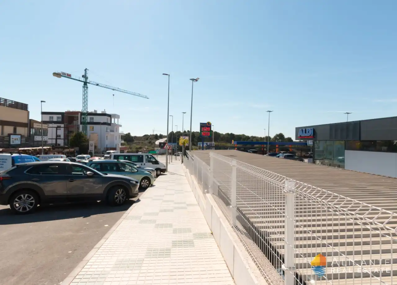 Parking of Ground floor for sale in Orihuela  with Air Conditioner, Heating and Terrace