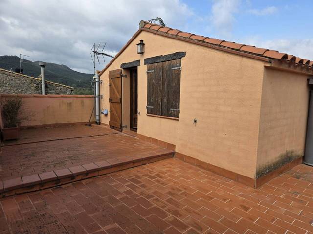 Casa adosada en Venta en Calle Nou en Darnius