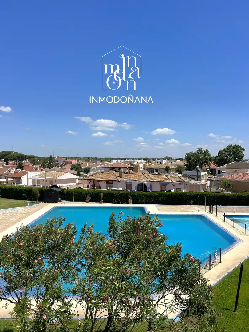 Vista exterior de Pis en venda en Almonte amb Moblat i Piscina comunitària