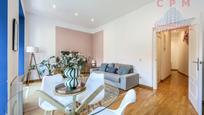 Living room of Flat to rent in  Madrid Capital  with Air Conditioner, Heating and Parquet flooring