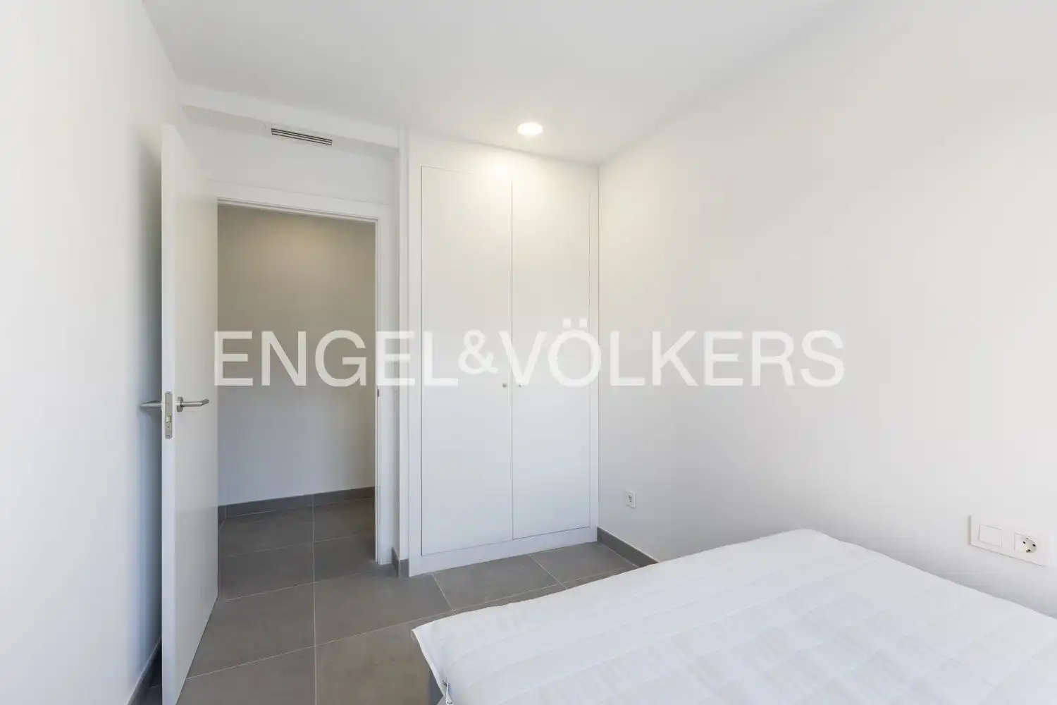 Bedroom of Flat for rent in Massanassa  with Air Conditioner, Heating and Balcony