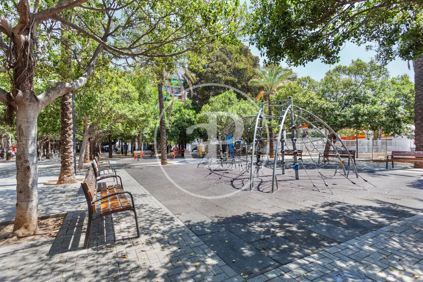 Außenansicht von Wohnung zur Miete in Valencia mit Klimaanlage, Heizung und Terrasse