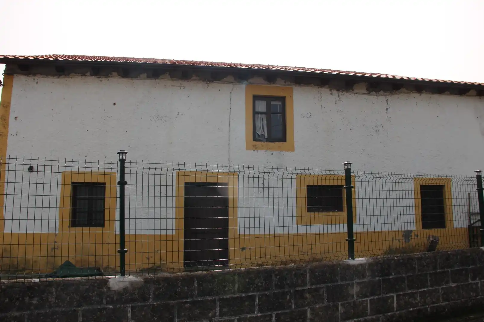 Vista exterior de Casa o chalet en venta en Entrambasaguas