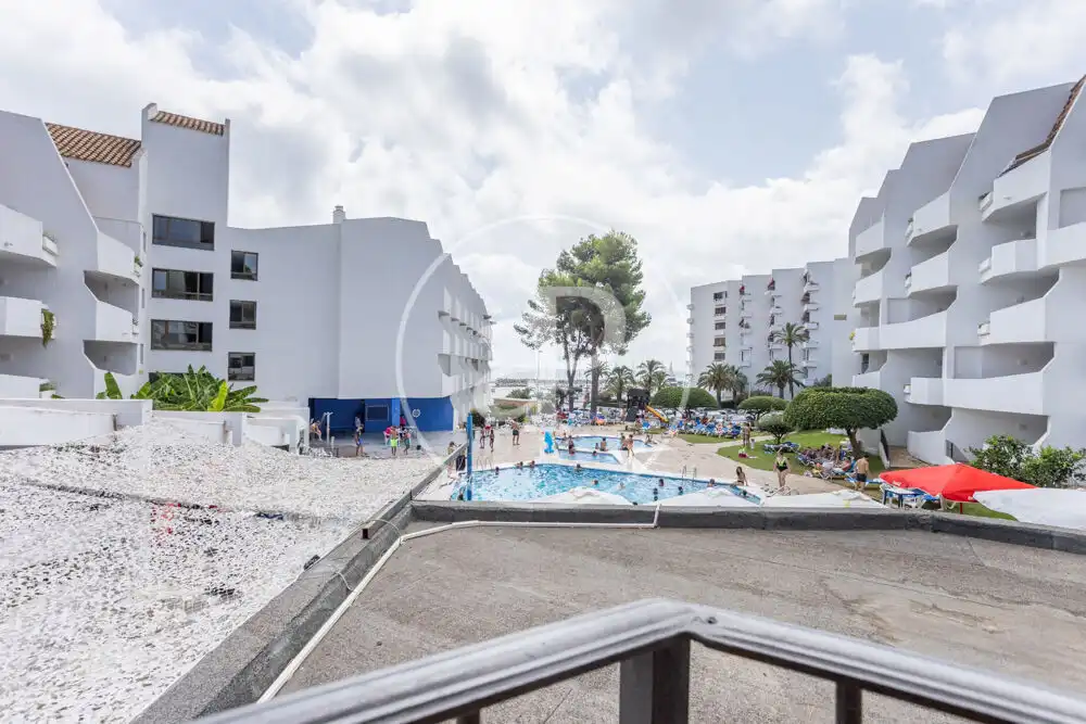 Vista exterior de Pis en venda en Alcalà de Xivert amb Aire condicionat, Calefacció i Jardí privat