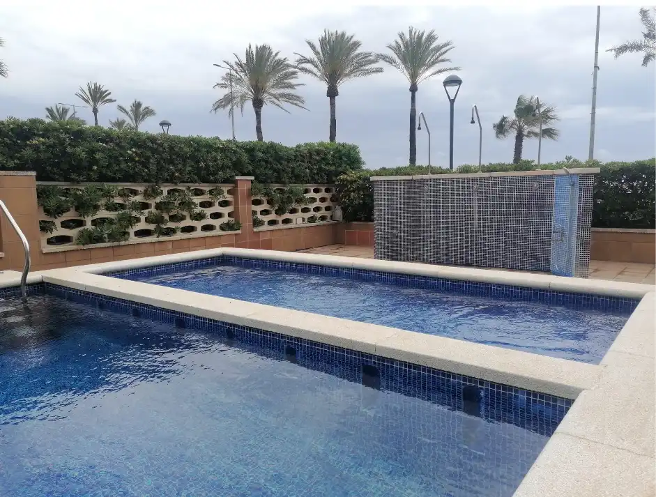 Piscina de Pis en venda en Calafell amb Terrassa, Traster i Piscina comunitària
