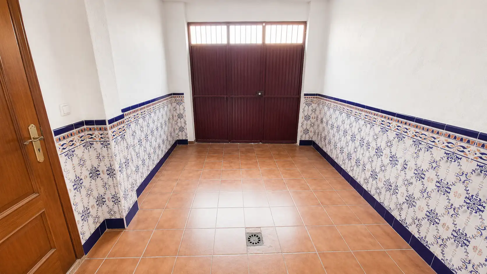 Casa adosada en venda en Motril amb Terrassa, Traster i Forn