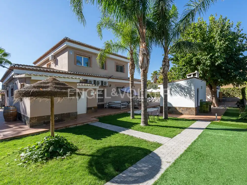 Exterior view of Houses for rent in Bétera  with Air Conditioner, Heating and Private garden