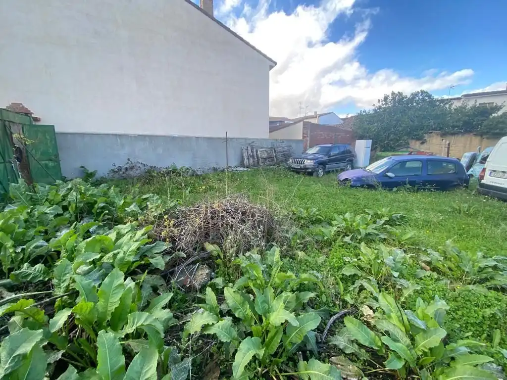Terrenys i solars en venda a Villa del Prado
