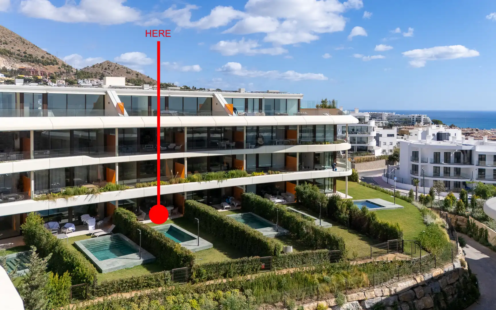 Vista exterior de Planta baixa en venda en Fuengirola amb Aire condicionat, Jardí privat i Terrassa