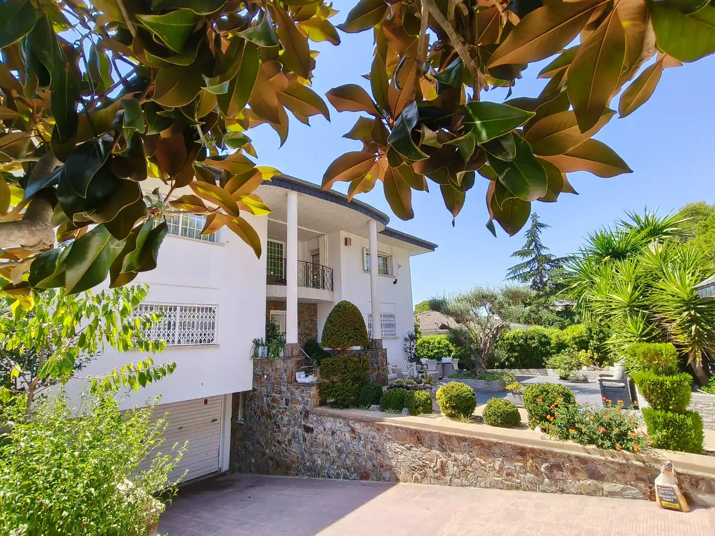 Haus mit Pool zum Verkauf in Begues