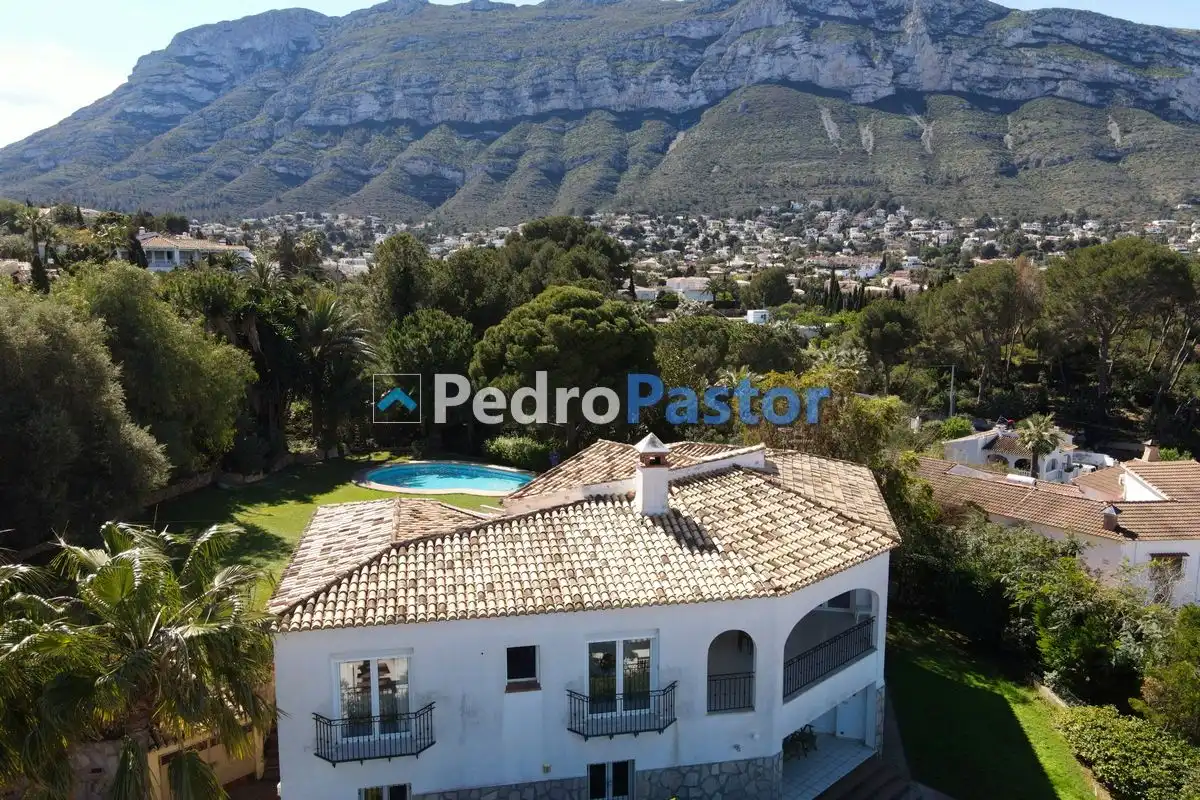 Detached house with pool for sale in El Montgó, imagen 5