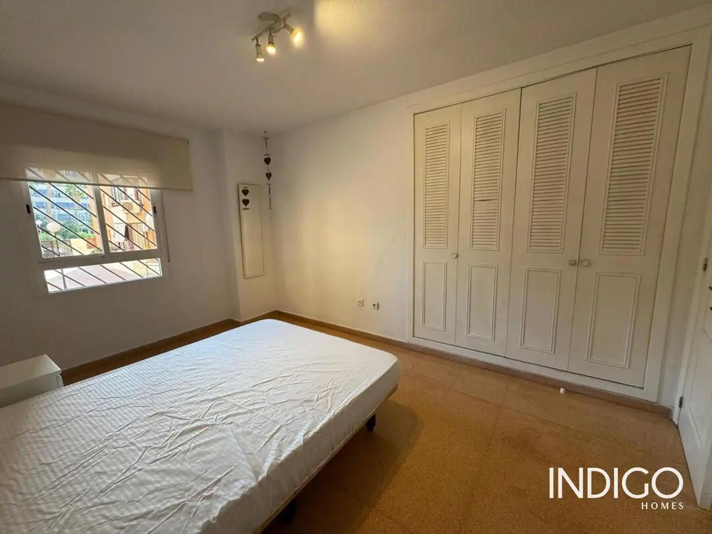 Habitación de Piso en venta en Alicante / Alacant con Aire acondicionado, Calefacción y Piscina