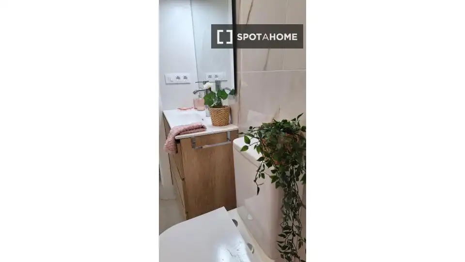 Bany de Apartament per a compartir en Sevilla amb Aire condicionat, Calefacció i Terrassa