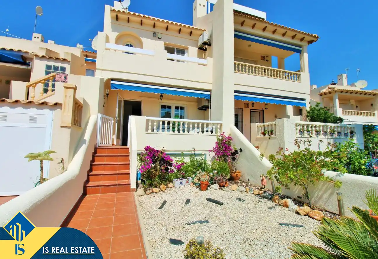 Exterior view of Detached homes for sale in Orihuela  with Air Conditioner, Heating and Private garden