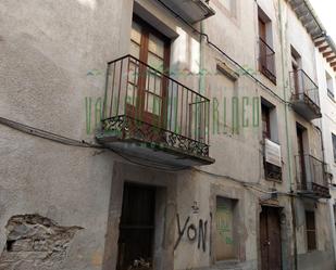 Exterior view of House or chalet for sale in Jaca