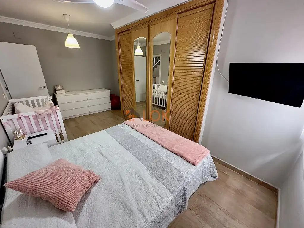 Houses for sale in Calle Antonio Jose Velasco, Churriana - El Pizarrillo - La Noria-Guadalsol