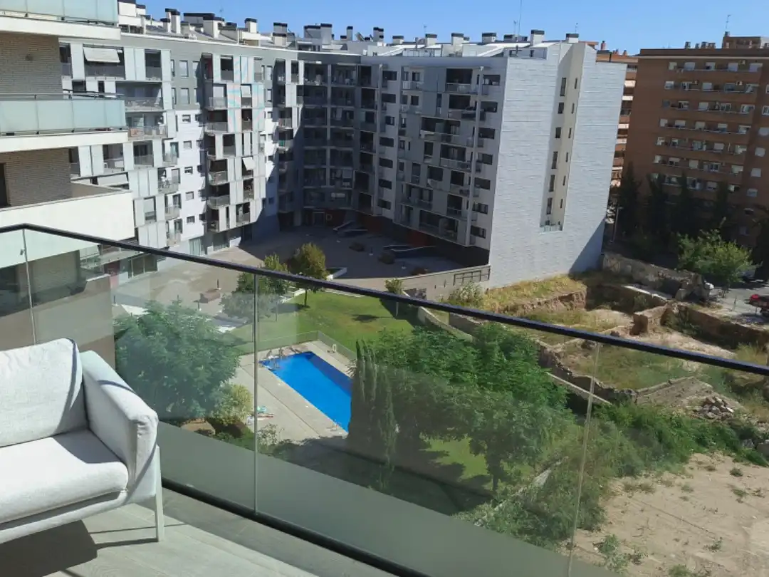 Terrasse von Wohnung zum Verkauf in  Tarragona Capital mit Klimaanlage, Terrasse und Schwimmbad
