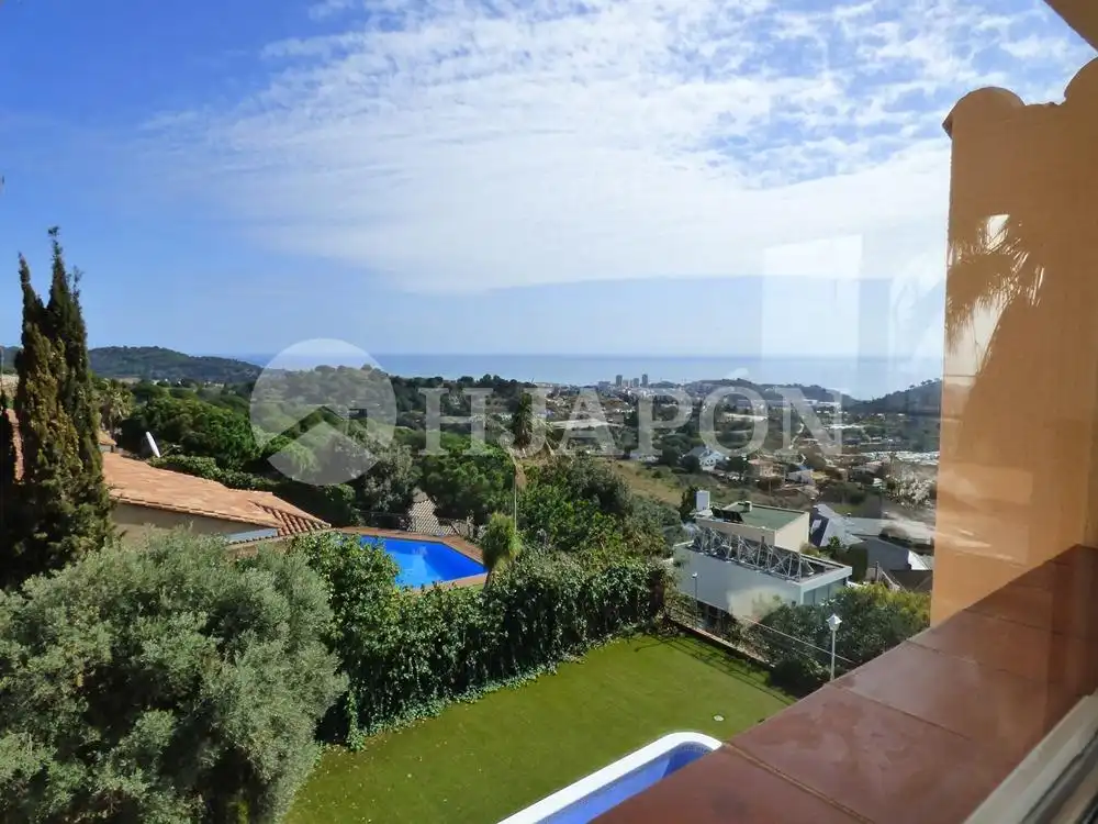 Jardín de Casa o chalet en venta en Badalona con Aire acondicionado, Jardín privado y Terraza
