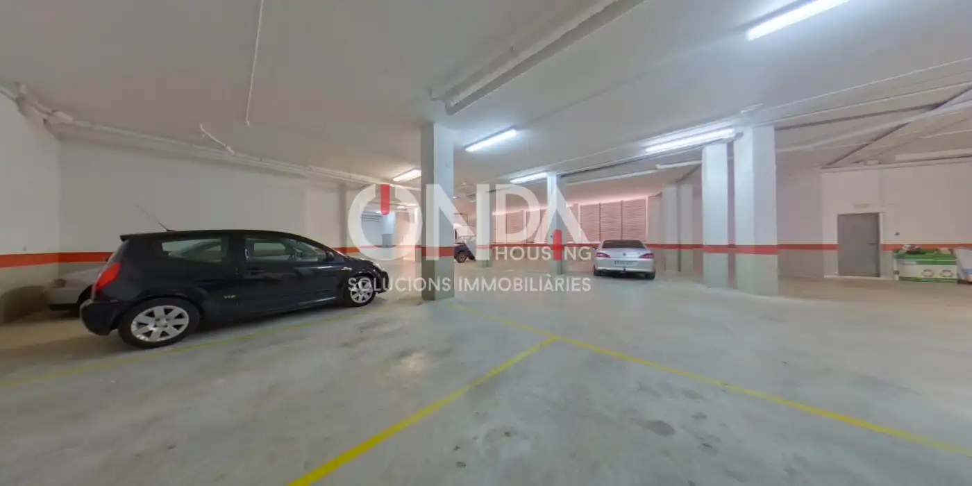Garage zum Verkauf in Calle de Sant Jordi, Tremp