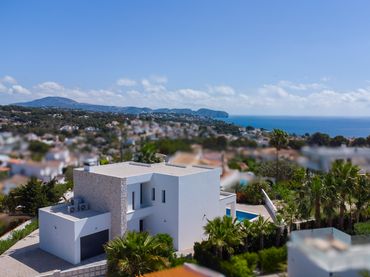 Detached house with balcony for sale in Benissa pueblo