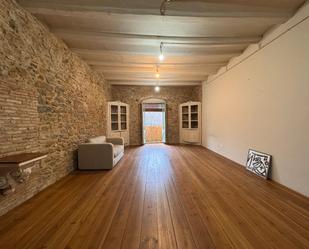 Living room of Flat for sale in La Bisbal d'Empordà  with Oven and Balcony