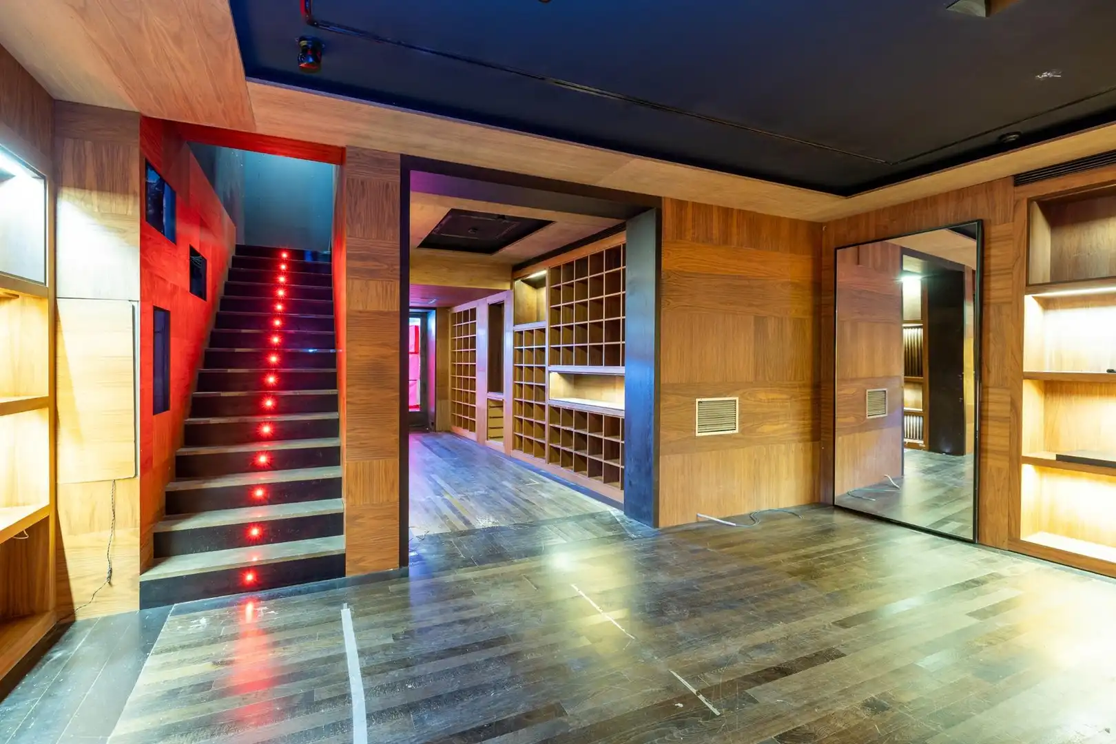 Business premises for sale in Reyes Católicos, imagen 10