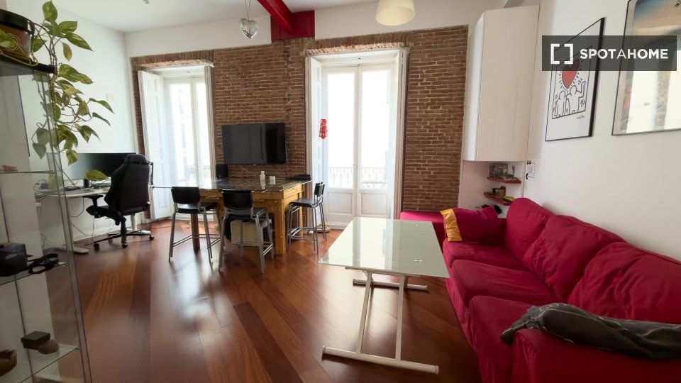 Living room of Flat to rent in  Madrid Capital  with Air Conditioner, Heating and Furnished