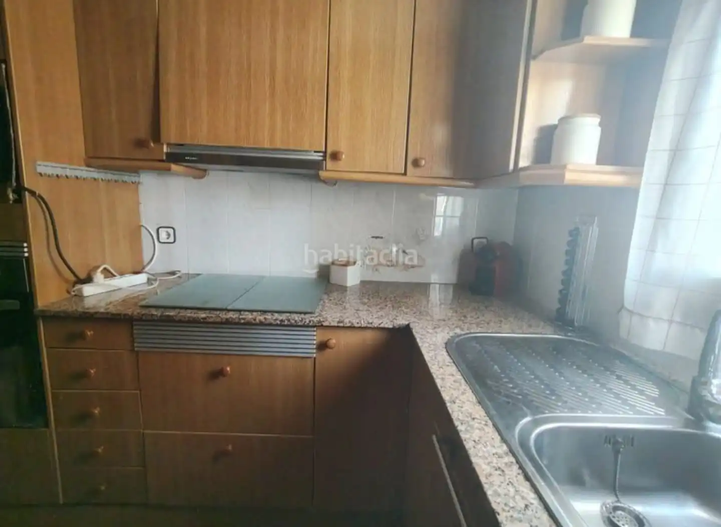 Cuina de Casa o xalet en venda en Barcelona amb Calefacció, Parquet i Terrassa