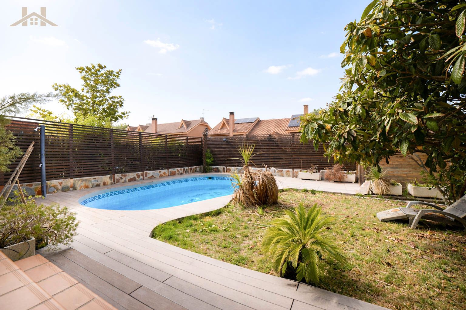 Piscina de Casa adosada en venda en Rivas-Vaciamadrid amb Aire condicionat, Calefacció i Jardí privat