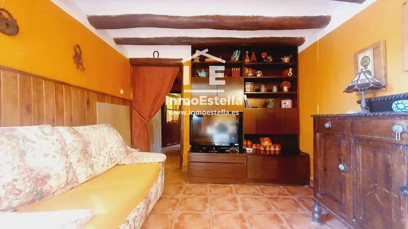 Sala de estar de Casa adosada en venta en Allo con Calefacción, Jardín privado y Terraza