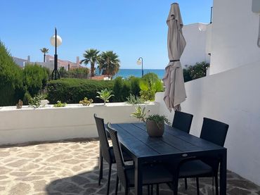 Adosado con piscina en venta en Riviera del Sol