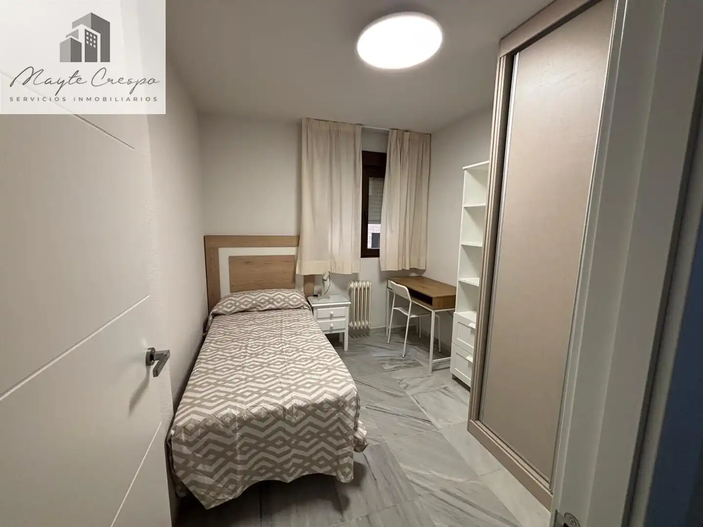 Bedroom of Flat for rent in Granada  with Heating and Furnished