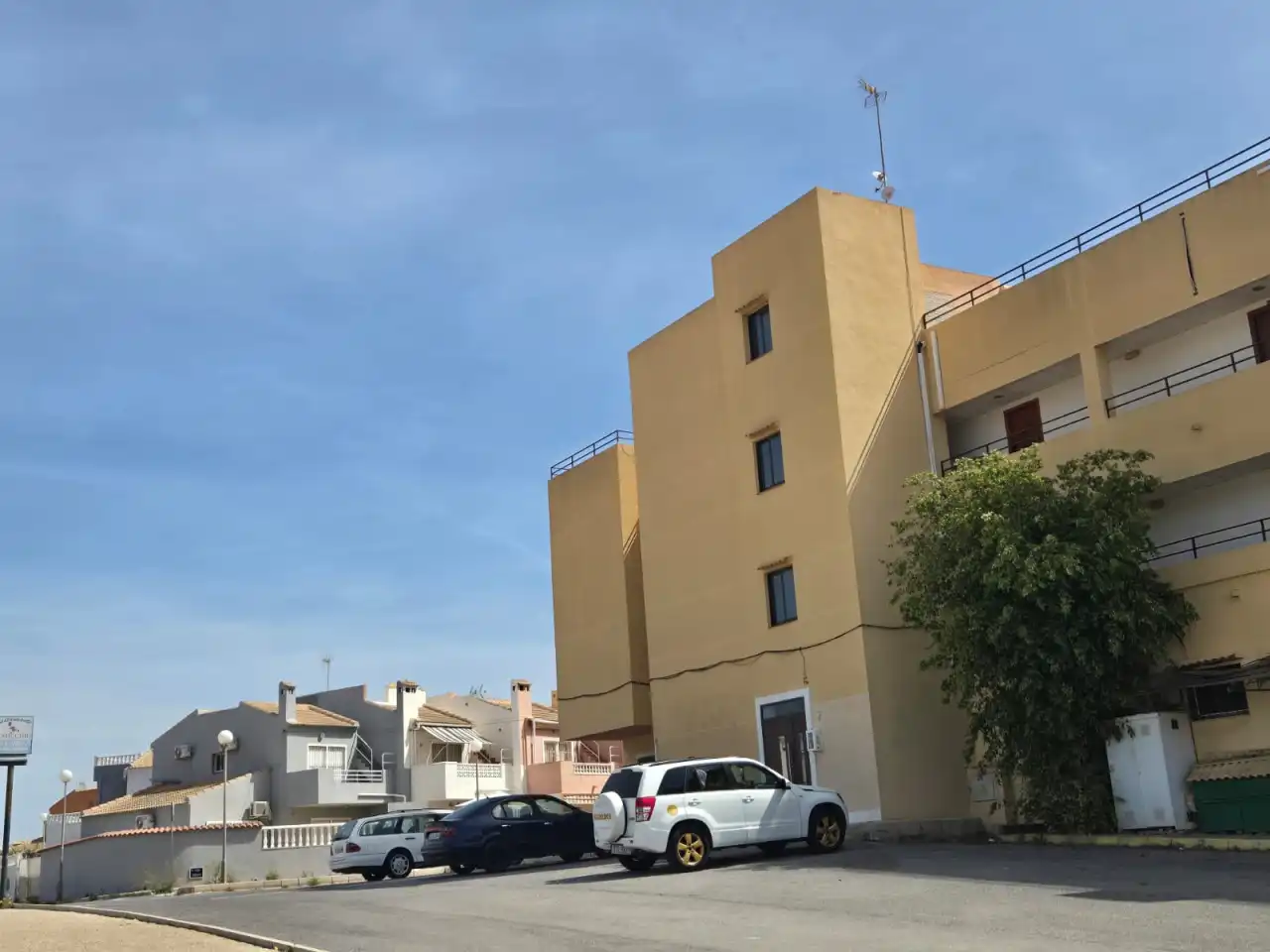 Vista exterior de Estudio en venta en Torrevieja con Aire acondicionado, Calefacción y Terraza