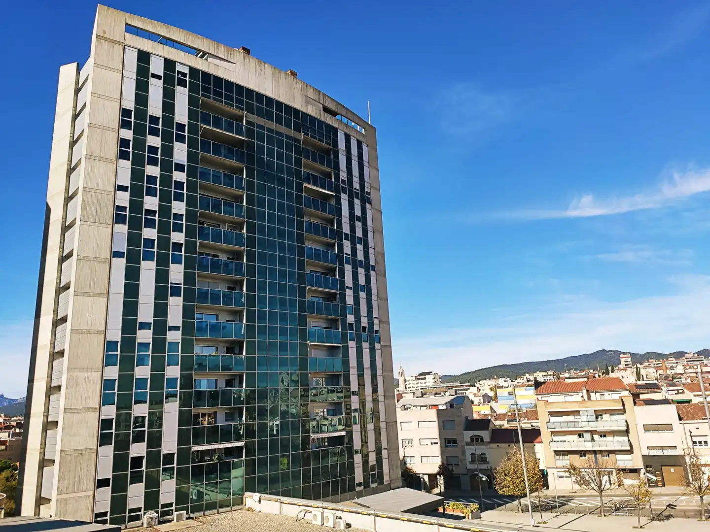 Vista exterior de Piso de alquiler en Terrassa con Amueblado, Horno y Lavadora