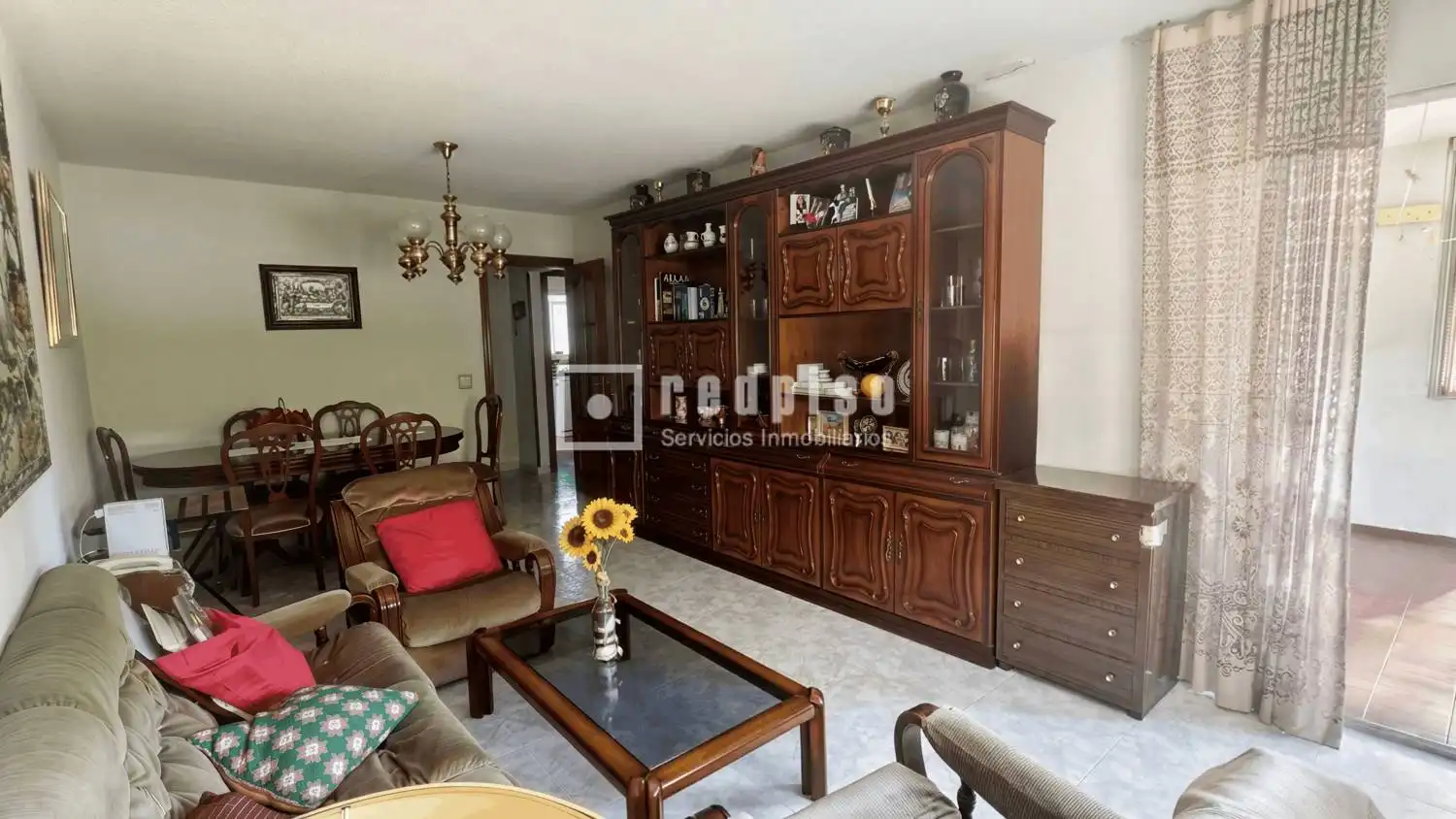 Sala d'estar de Pis en venda en Madrid amb Calefacció i Terrassa
