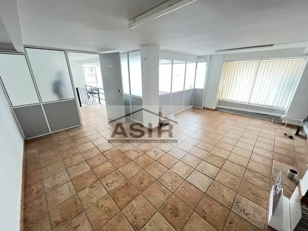 Local en venta en Algemesí con Aire acondicionado