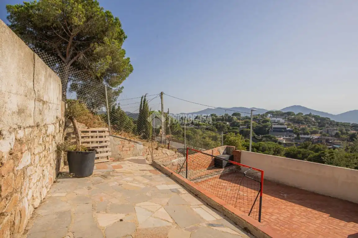 Terrassa de Casa o xalet en venda en Vilanova del Vallès amb Calefacció, Jardí privat i Terrassa