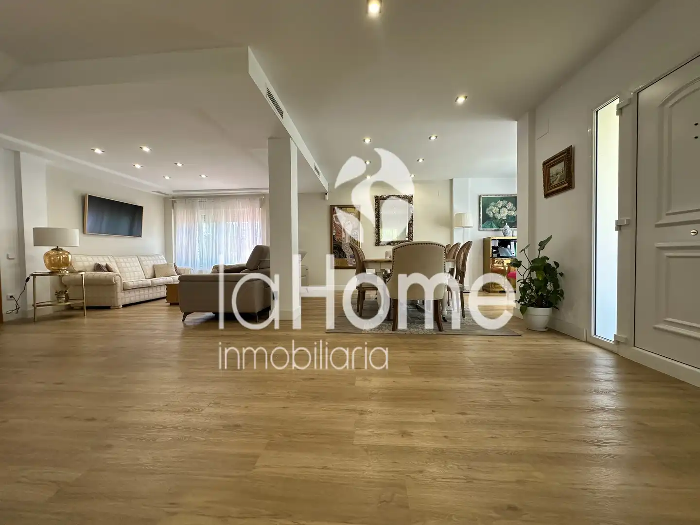 Sala de estar de Casa o chalet en venta en Paterna con Aire acondicionado, Calefacción y Jardín privado